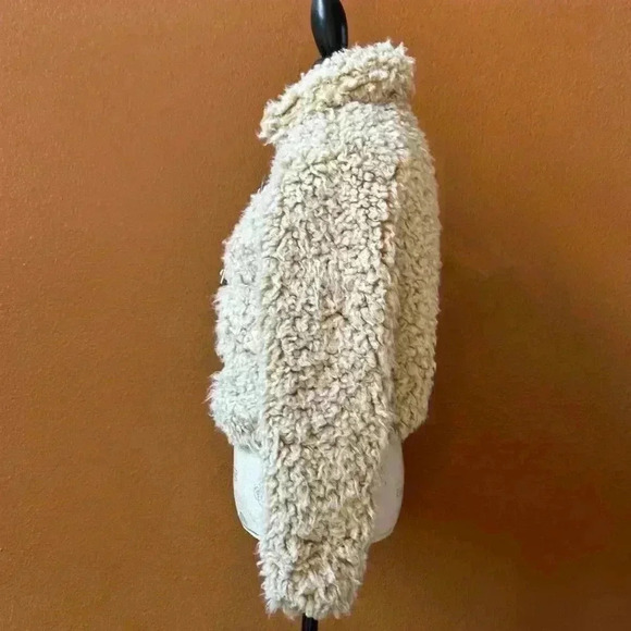 Anthropologie “Brenna” Faux Fur “Teddy” Short Coat In Cream Extra Small EUC! - Picture 9 of 16